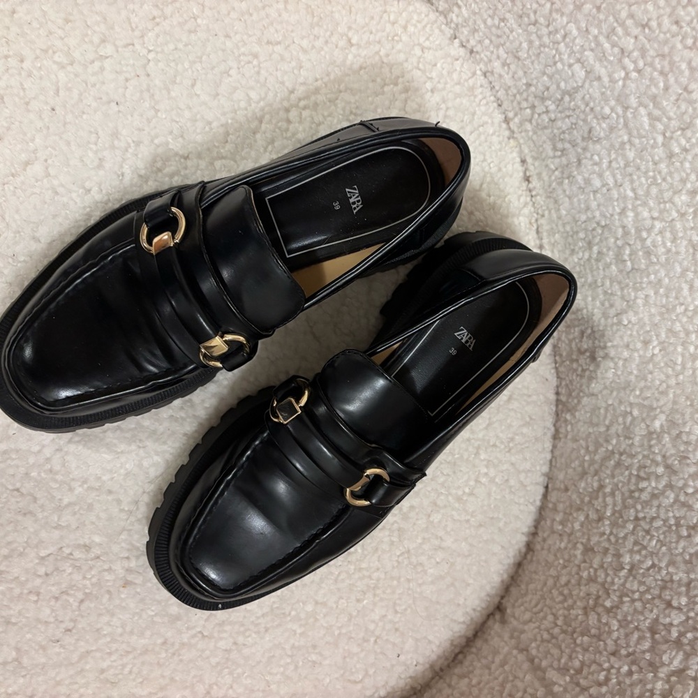 Zara women Black Loafers